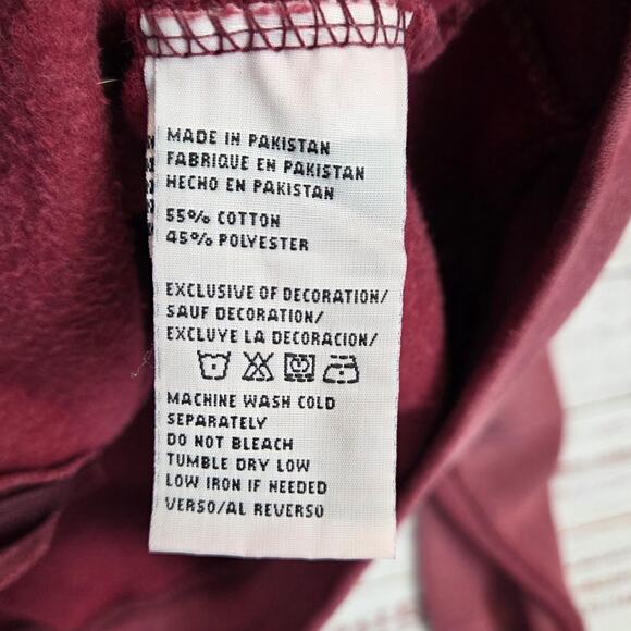 Outer Banks NC Maroon Sweater Jacket M Zip Up Hooded Pockets Fade Cozy Warm NWT - Picture 8 of 14
